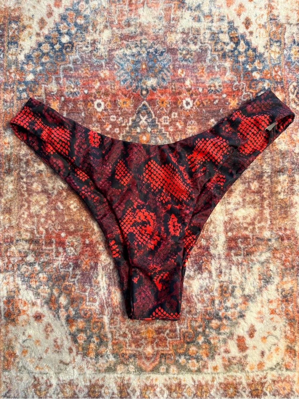 NEVER WORN Red & Black Snakeskin Print High Cut Cheeky Bikini Bottoms Size US 6